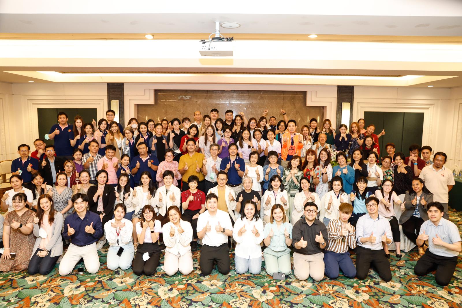 Group photos by the members of Nuclear Medicine Society sponsored by Med I Thailand